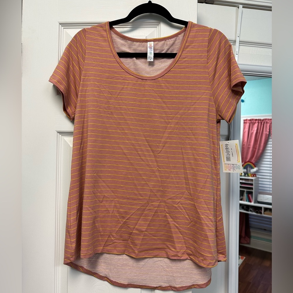 Lularoe Classic T - medium